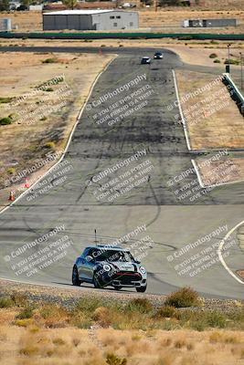 media/Oct-18-2025-Extreme Speed (Sat) [[d6d7e1fef1]]/Group 3 Purple/Session 3 (Turn 1)/